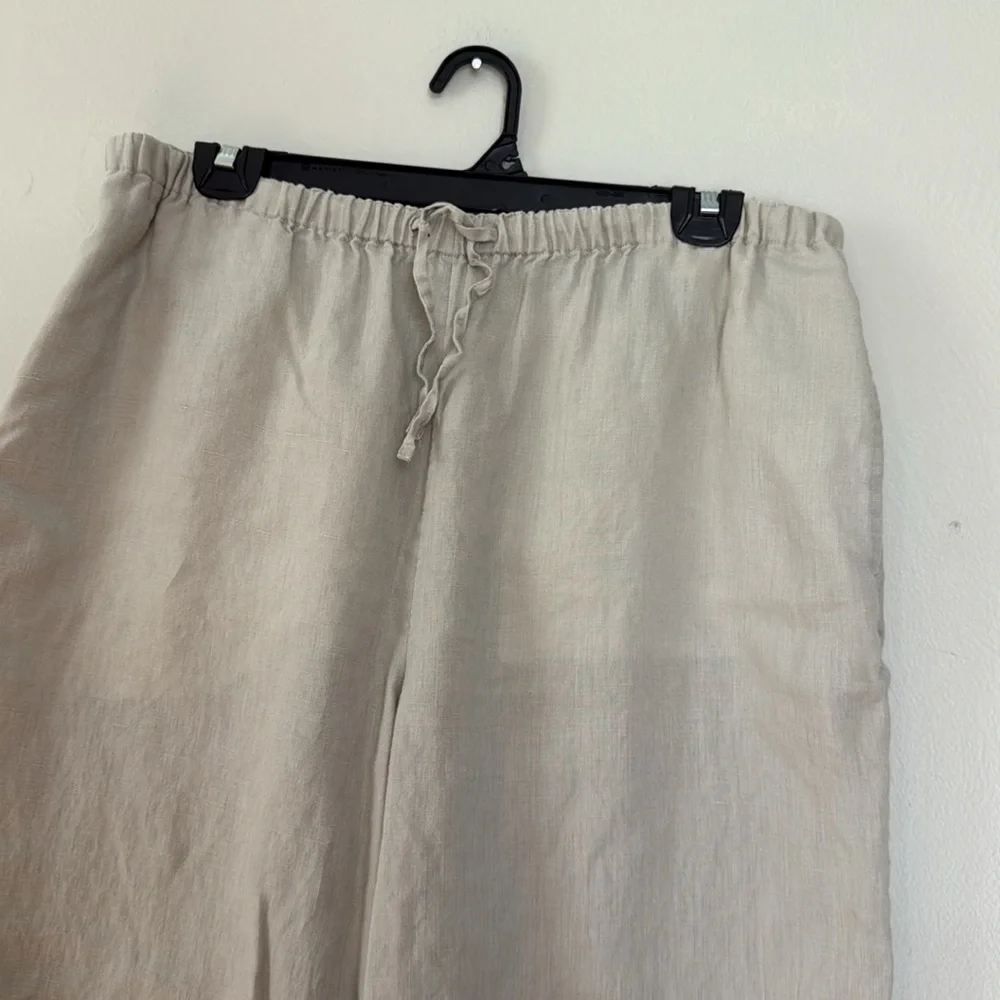 Marsh Landing Light Tan linen pants medium - Picture 2 of 10